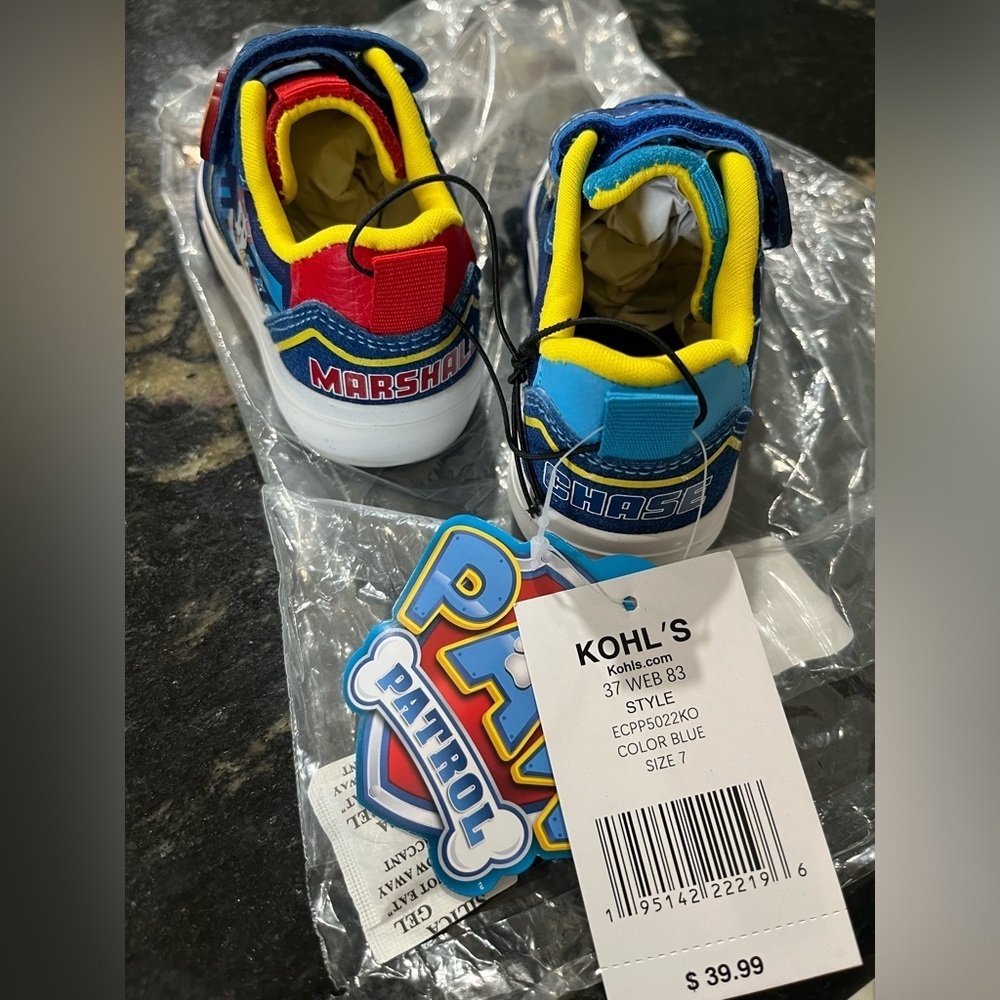 Paw Patrol Toddler Sneakers, size 7, new! - Picture 2 of 6